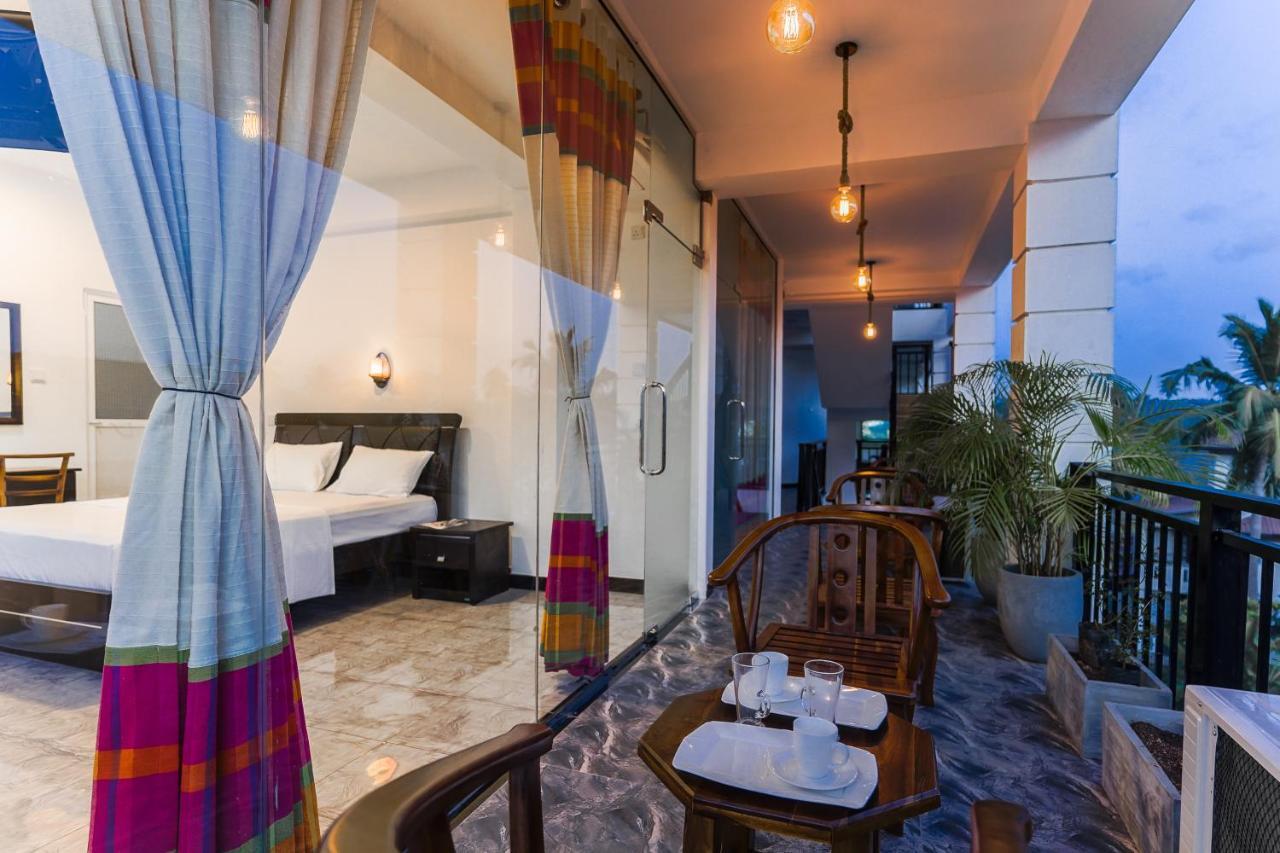 Maple Place Unawatuna Bagian luar foto
