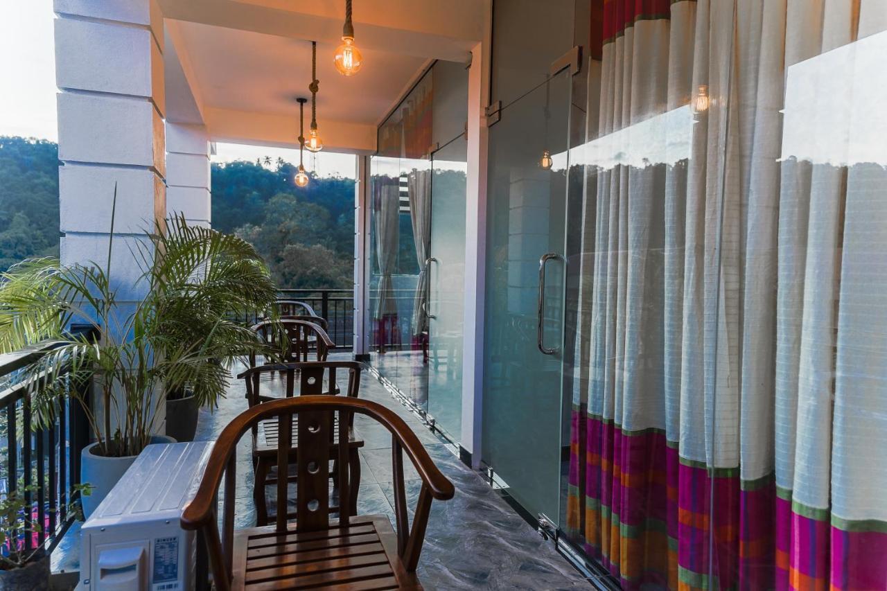 Maple Place Unawatuna Bagian luar foto